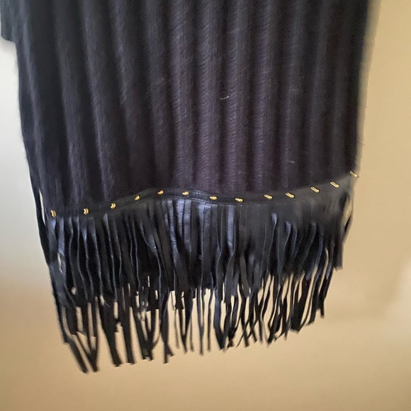 Michael Kors Scarf - Picture 2 of 5